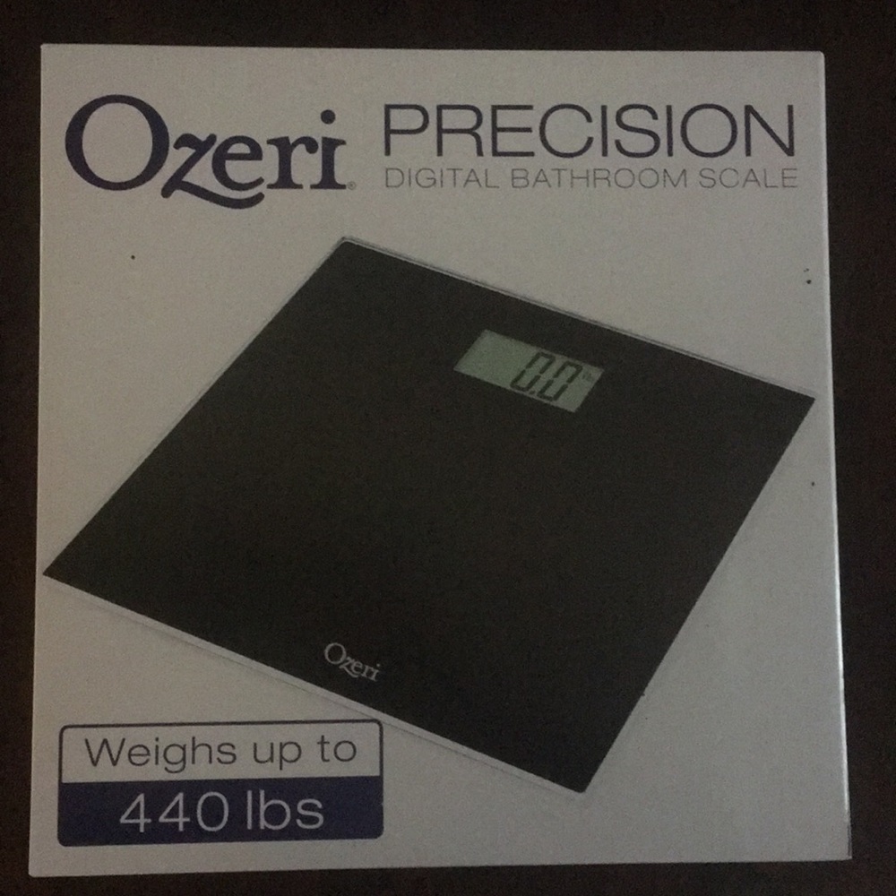 Digital bathroom scale